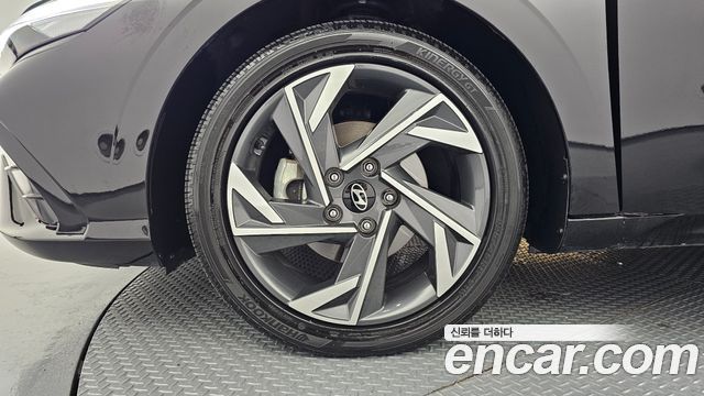 Hyundai AVANTE 2024 — photo 5