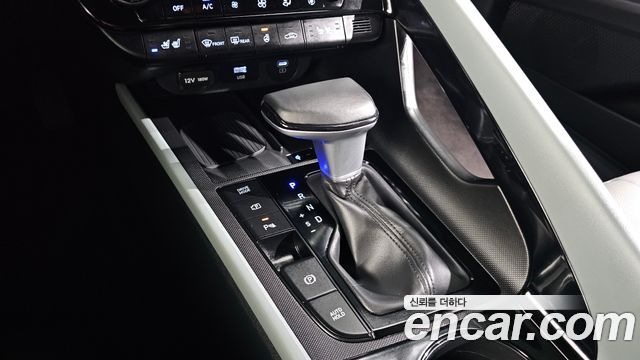 Hyundai AVANTE 2024 — photo 9