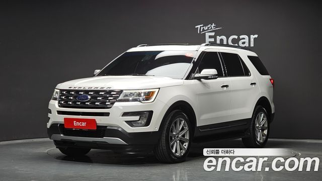 Ford Explorer 2017 — photo 1