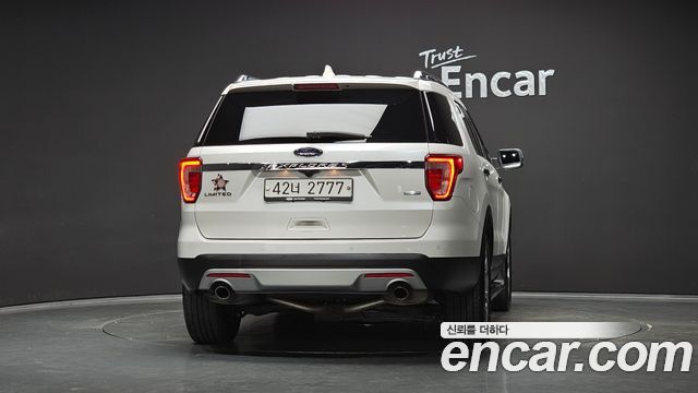 Ford Explorer 2017 — photo 4
