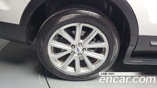 Ford Explorer 2017 — photo 5