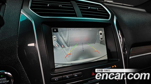Ford Explorer 2017 — photo 15