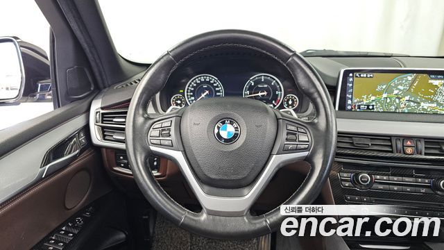BMW X5 2018 — photo 13