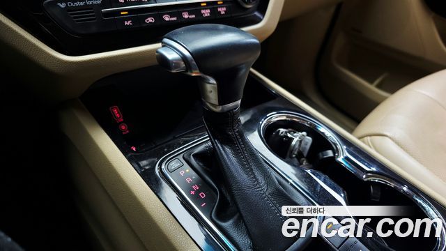 Kia Canival 2019 — photo 12