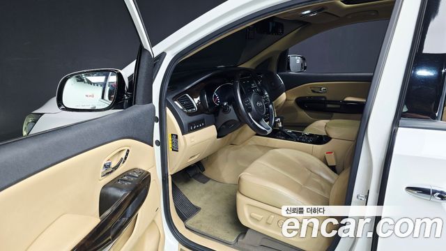 Kia Canival 2019 — photo 13