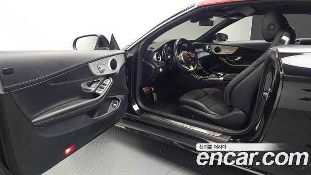 Mercedes-Benz C-Class 2022 — photo 10