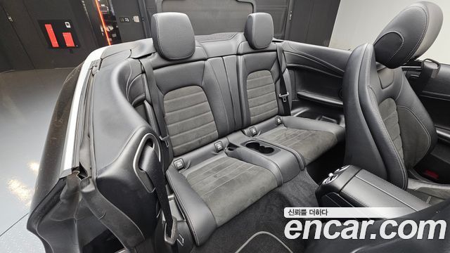 Mercedes-Benz C-Class 2022 — photo 12