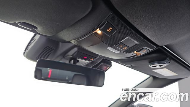 Mercedes-Benz C-Class 2022 — photo 18