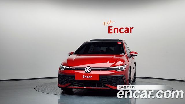 Volkswagen Golf 2025 — photo 3