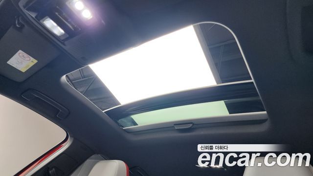 Volkswagen Golf 2025 — photo 21