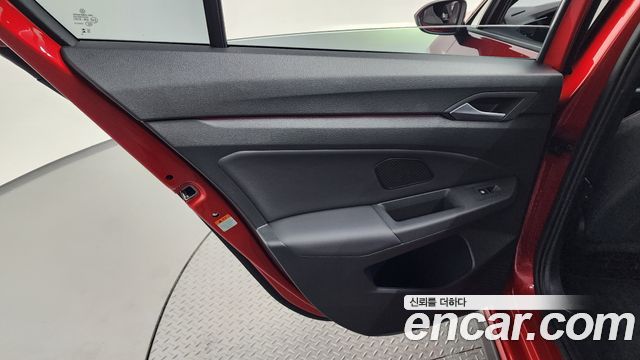 Volkswagen Golf 2025 — photo 15