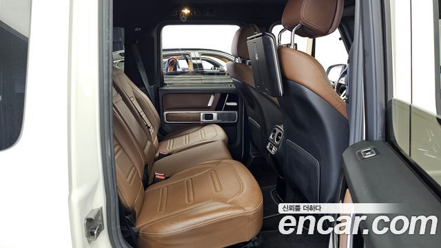Mercedes-Benz G-Class 2021 — photo 18