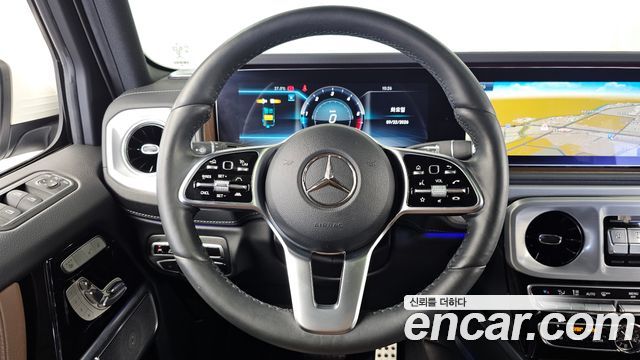 Mercedes-Benz G-Class 2021 — photo 19