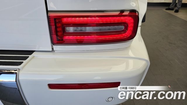 Mercedes-Benz G-Class 2021 — photo 9
