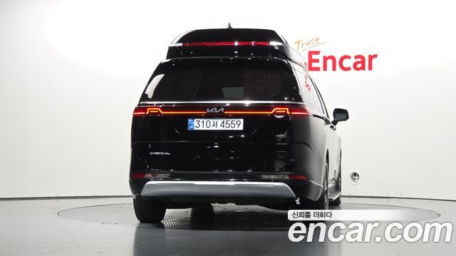 Kia Canival 2023 — photo 4