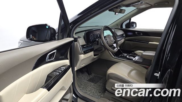 Kia Canival 2023 — photo 13