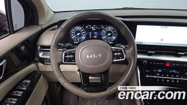 Kia Canival 2023 — photo 19