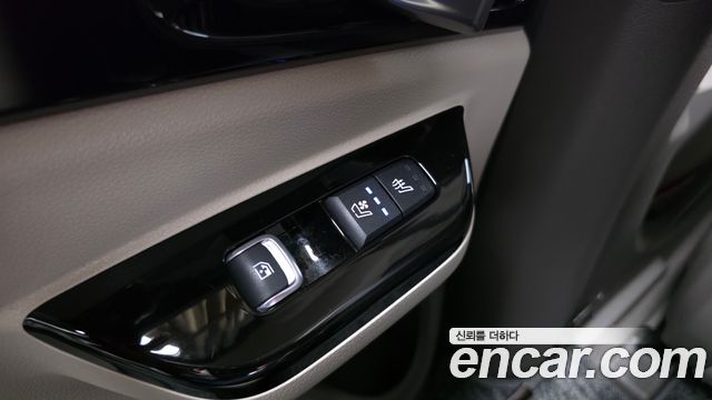 Kia Canival 2023 — photo 25