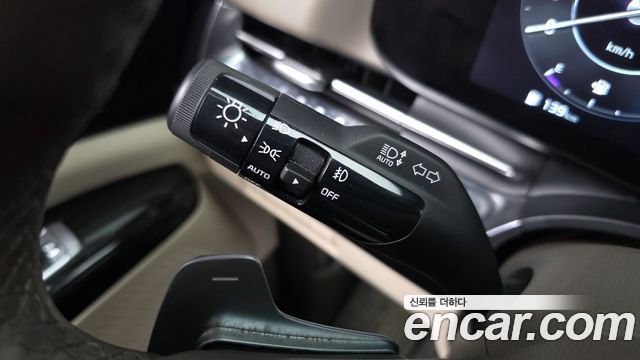 Kia Canival 2023 — photo 28