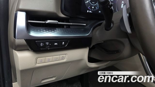 Kia Canival 2023 — photo 33