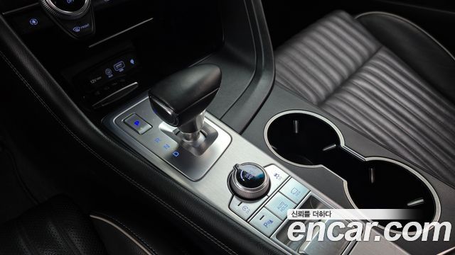 Genesis G70 2019 — photo 12