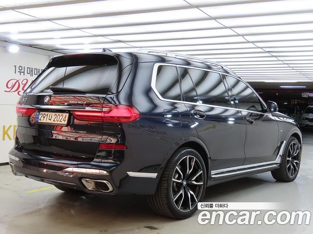 BMW X7 2021 — photo 4