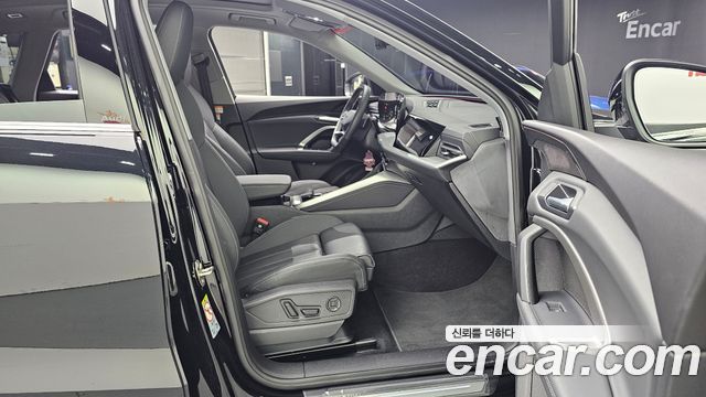 Audi Q5 2025 — photo 17