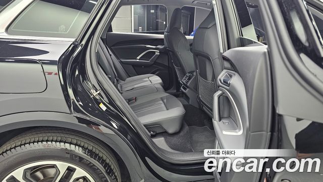 Audi Q5 2025 — photo 18