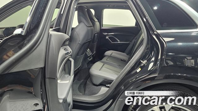 Audi Q5 2025 — photo 16