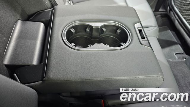 Audi Q5 2025 — photo 29