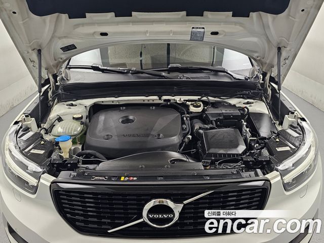 Volvo XC40 2019 — photo 7
