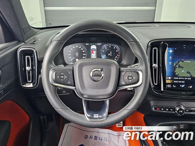 Volvo XC40 2019 — photo 14