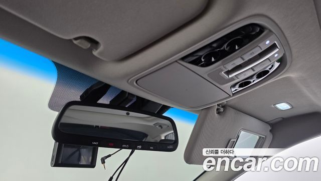 Kia K7 2019 — photo 21