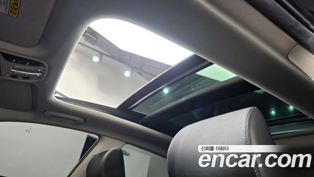 Kia K7 2019 — photo 23