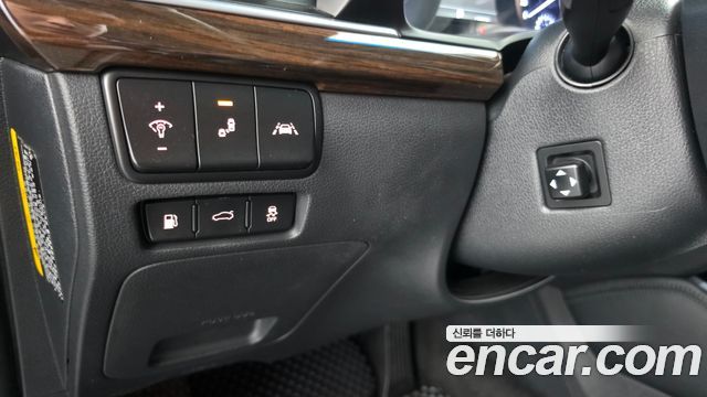 Kia K7 2019 — photo 26