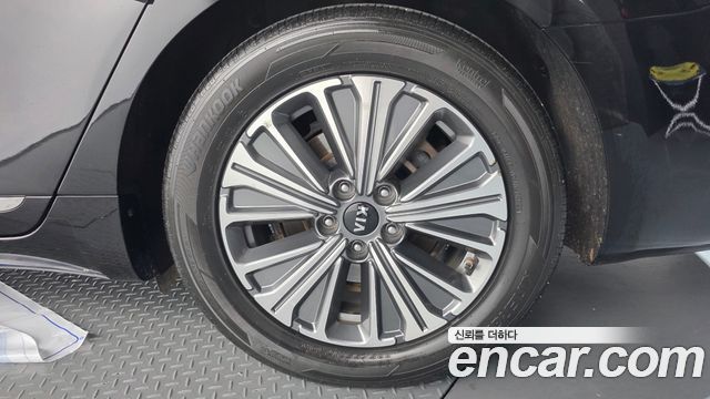 Kia K7 2019 — photo 7
