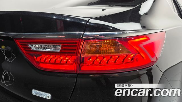 Kia K7 2019 — photo 9