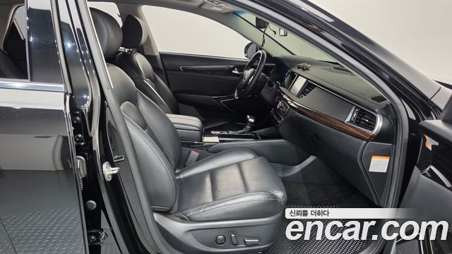 Kia K7 2019 — photo 16