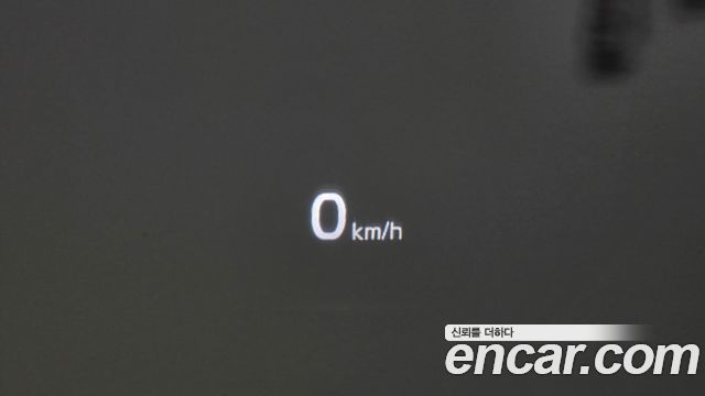 Kia K7 2019 — photo 31