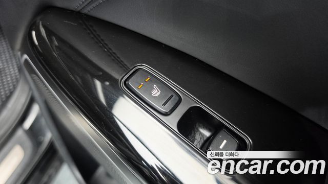 Kia K7 2019 — photo 35