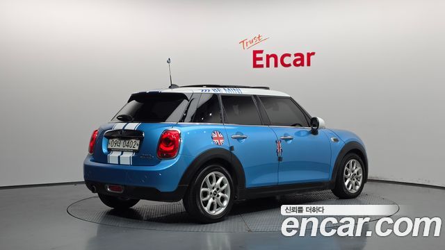 Mini Cooper 2015 — photo 2