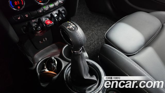 Mini Cooper 2015 — photo 9