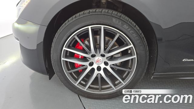 Maserati Ghibli 2019 — photo 5