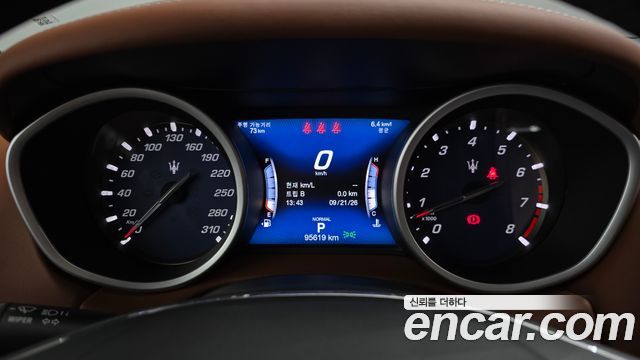 Maserati Ghibli 2019 — photo 11