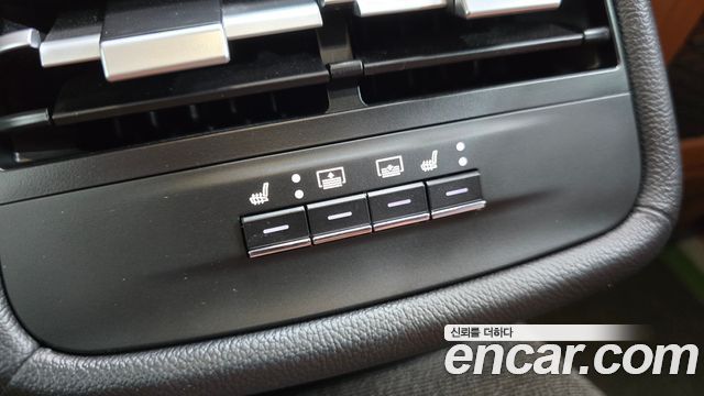 Maserati Ghibli 2019 — photo 18