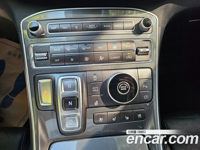 Hyundai Santafe 2021 — photo 9