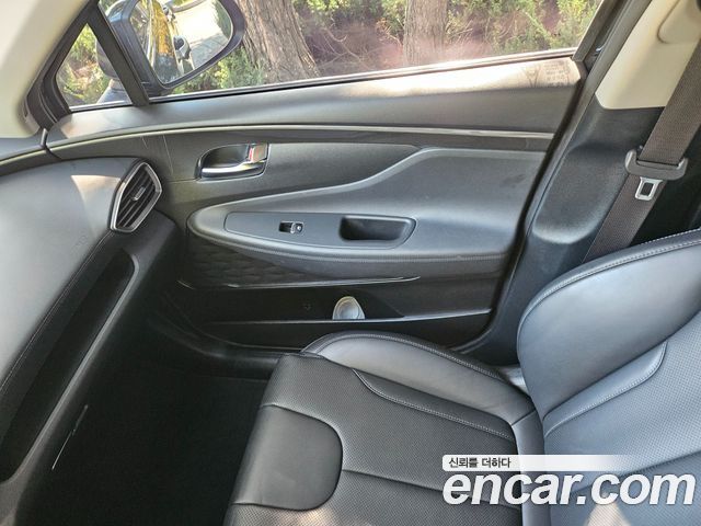 Hyundai Santafe 2021 — photo 14