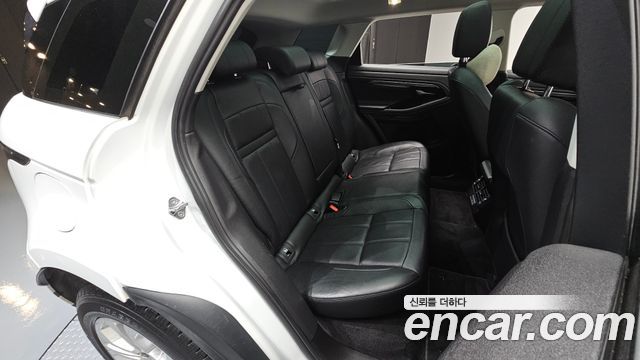 Land Rover Range Rover Evoque 2020 — photo 17
