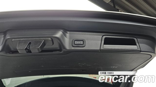 Land Rover Range Rover Evoque 2020 — photo 26