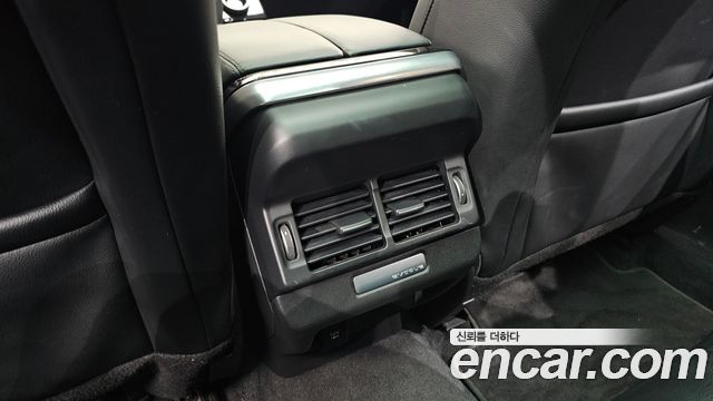 Land Rover Range Rover Evoque 2020 — photo 31